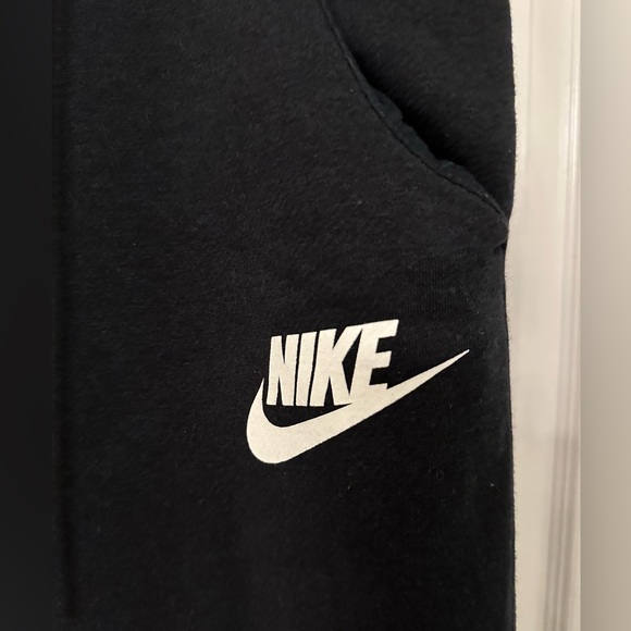 Nike Women’s Fleece Sweats: Size XS - Picture 2 of 7